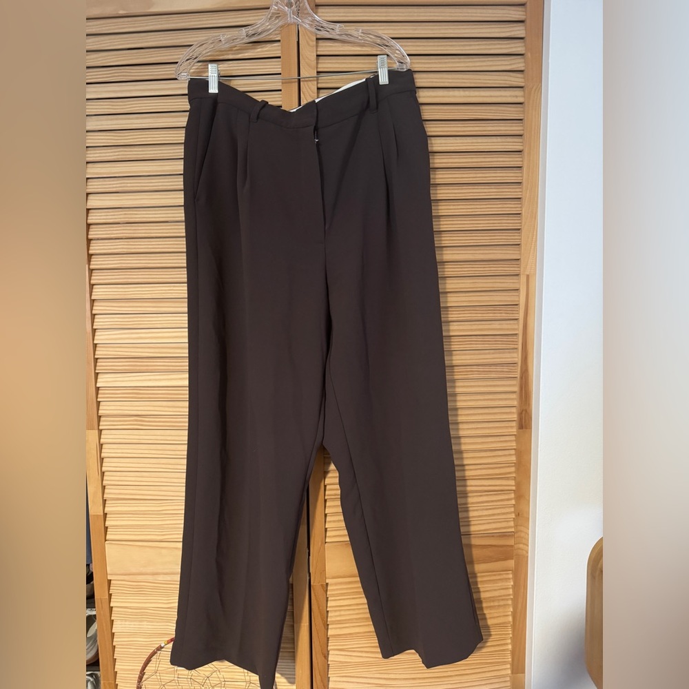 Aritzia Effortless Pants - Wilfred women's Dark Brown Dress Pants